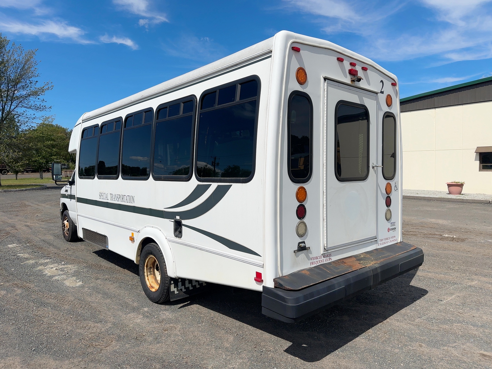 2017-ford-e450-20-passenger-bus