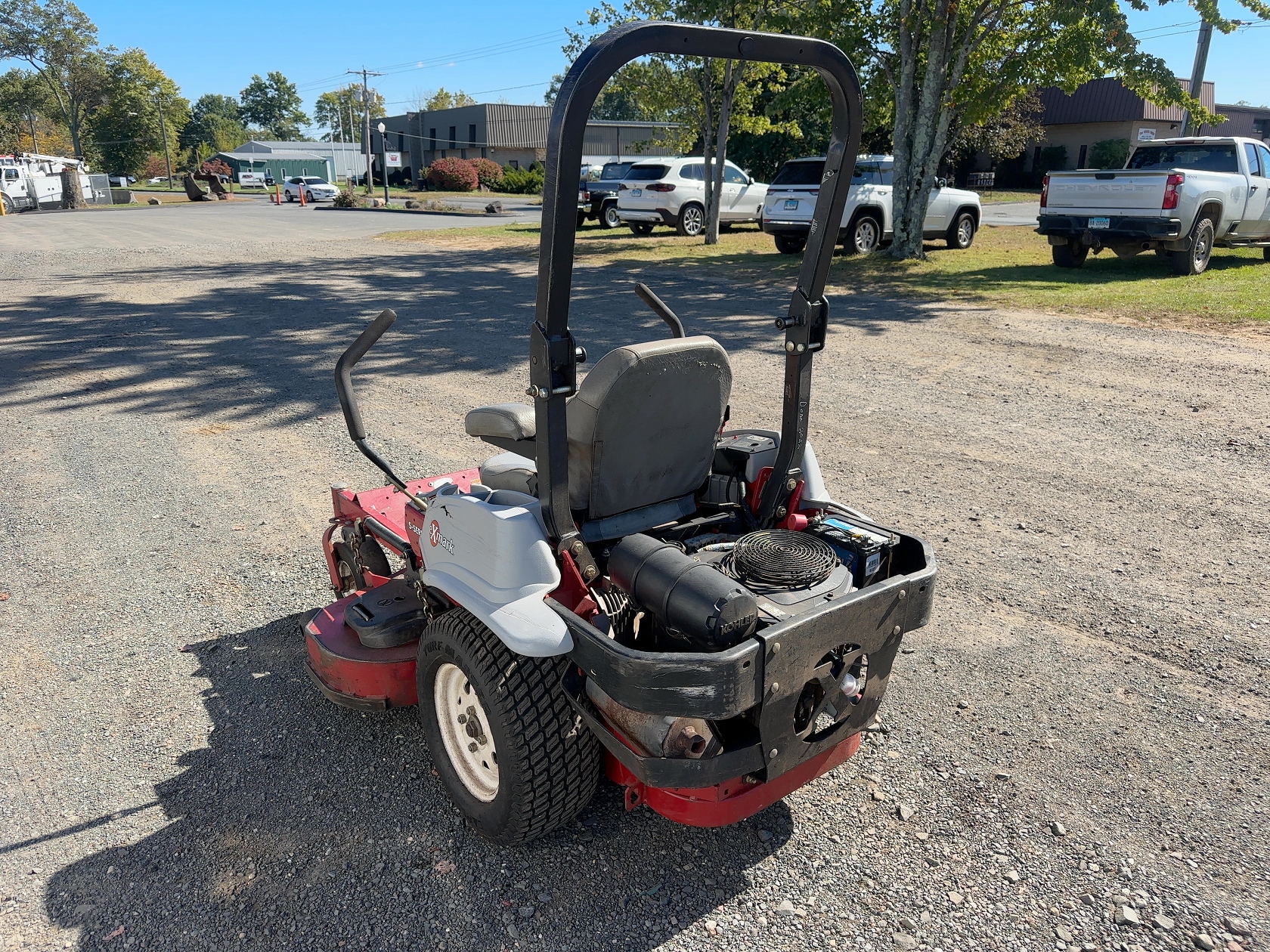 EXMARK LAZER Z ZERO TURN MOWER