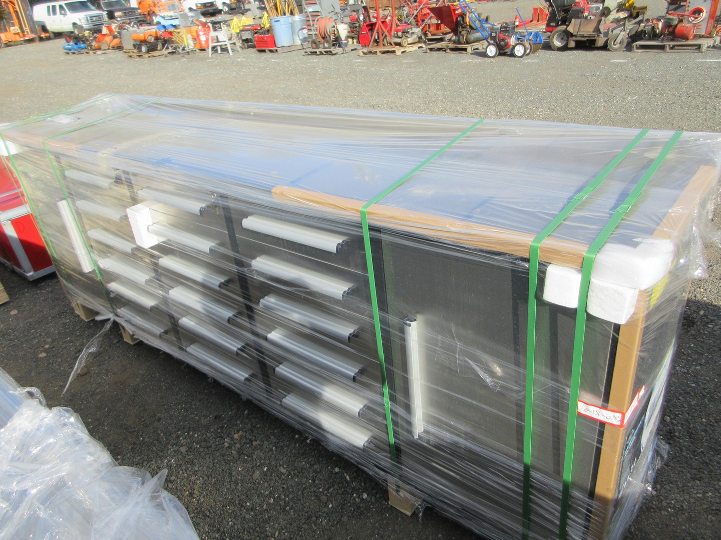 10' TOOL CHEST/WORKBENCH