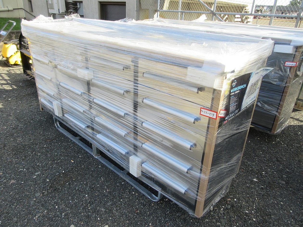 7' TOOL CHEST/WORKBENCH