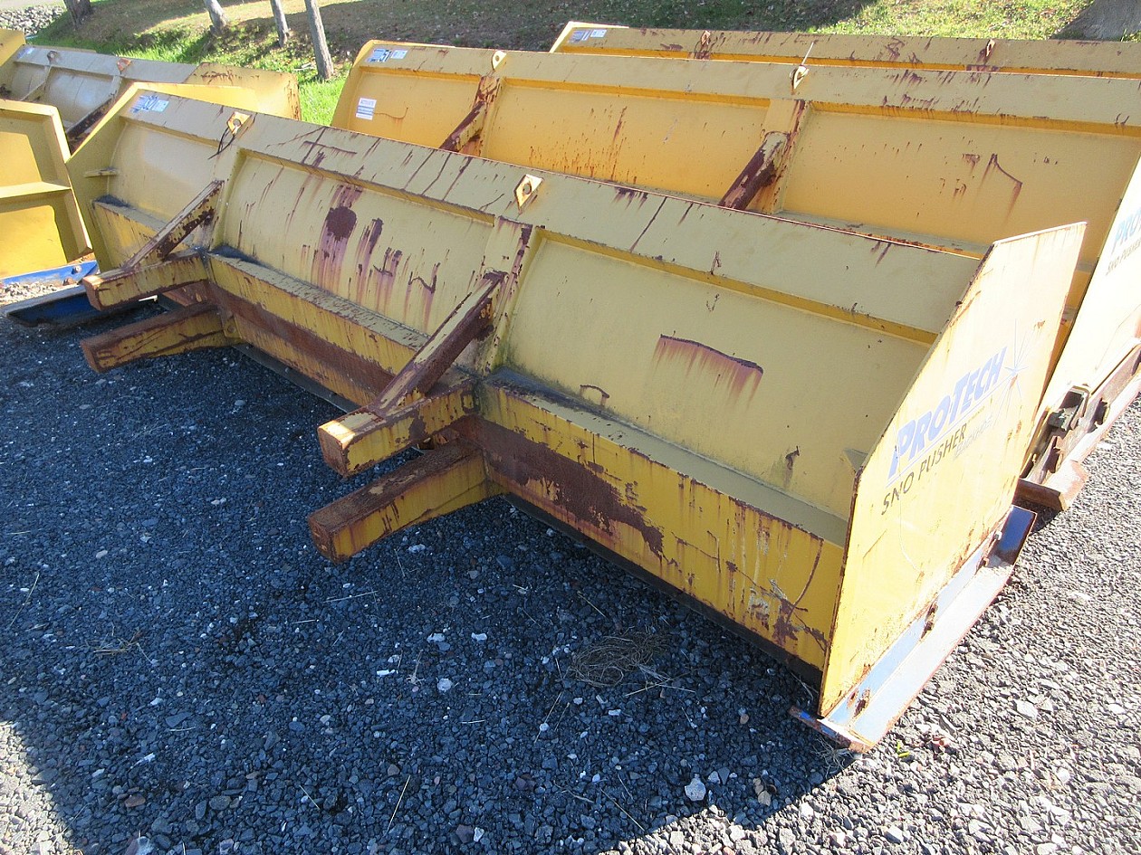PROTECH 12' SNOW PUSHER WITH RUBBER EDGE