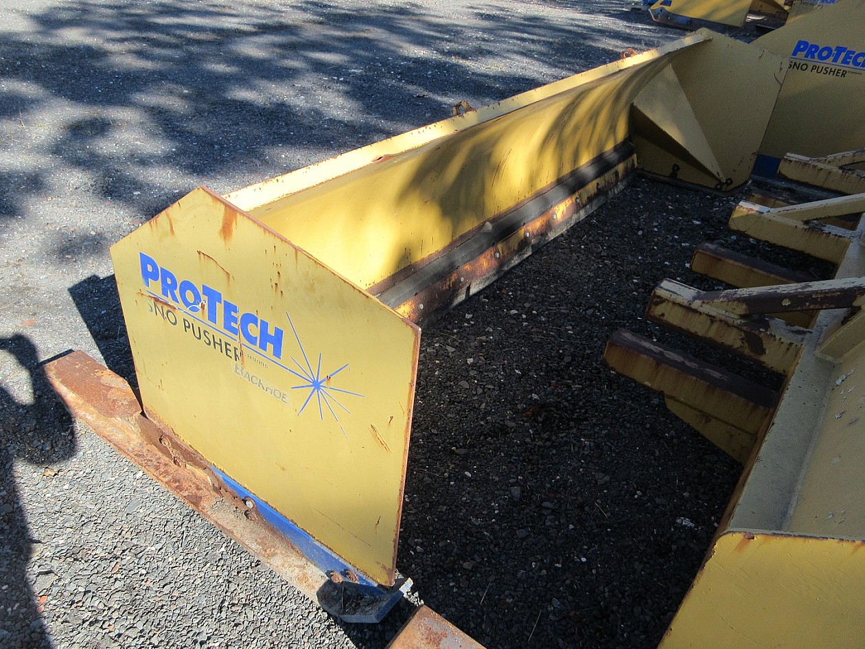 PROTECH 12' SNOW PUSHER WITH RUBBER EDGE
