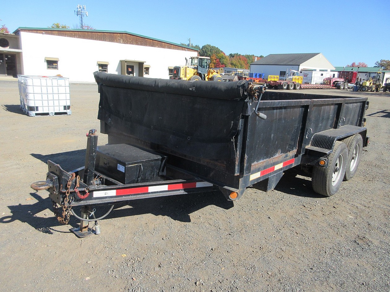 2011 CAM T/A DUMP TRAILER