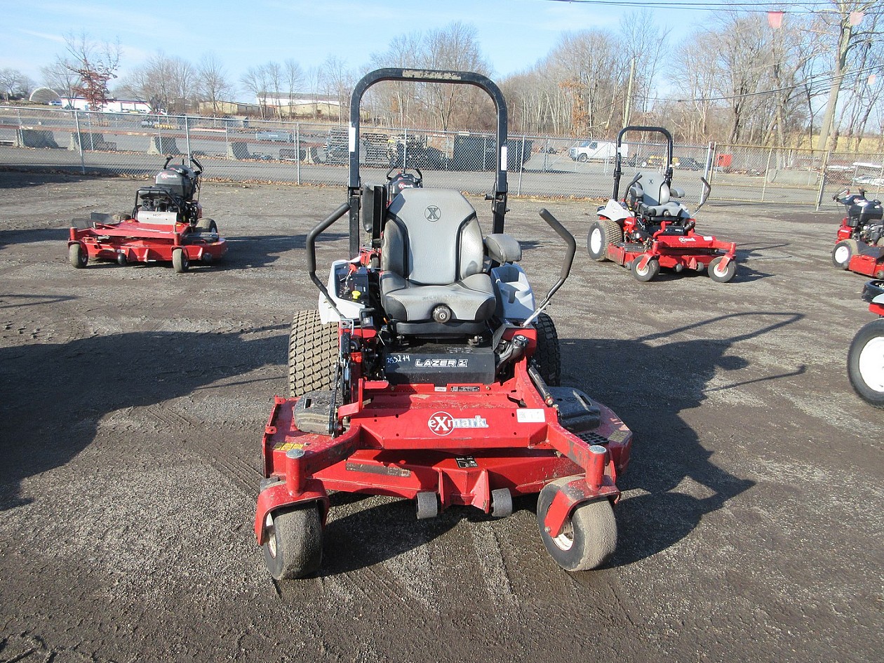 EXMARK LAZER Z ZERO TURN MOWER