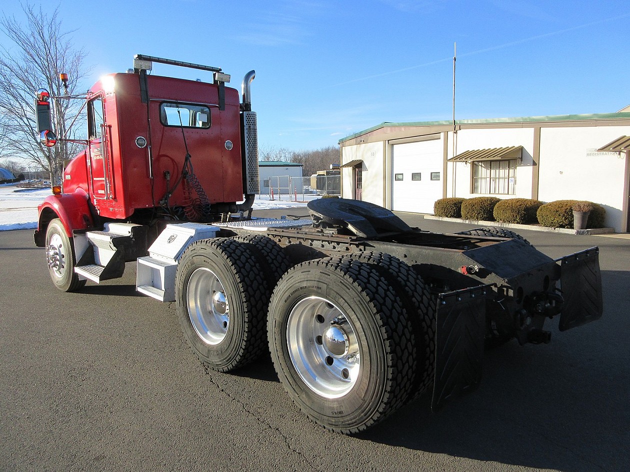 2000 KENWORTH T800 T/A TRACTOR