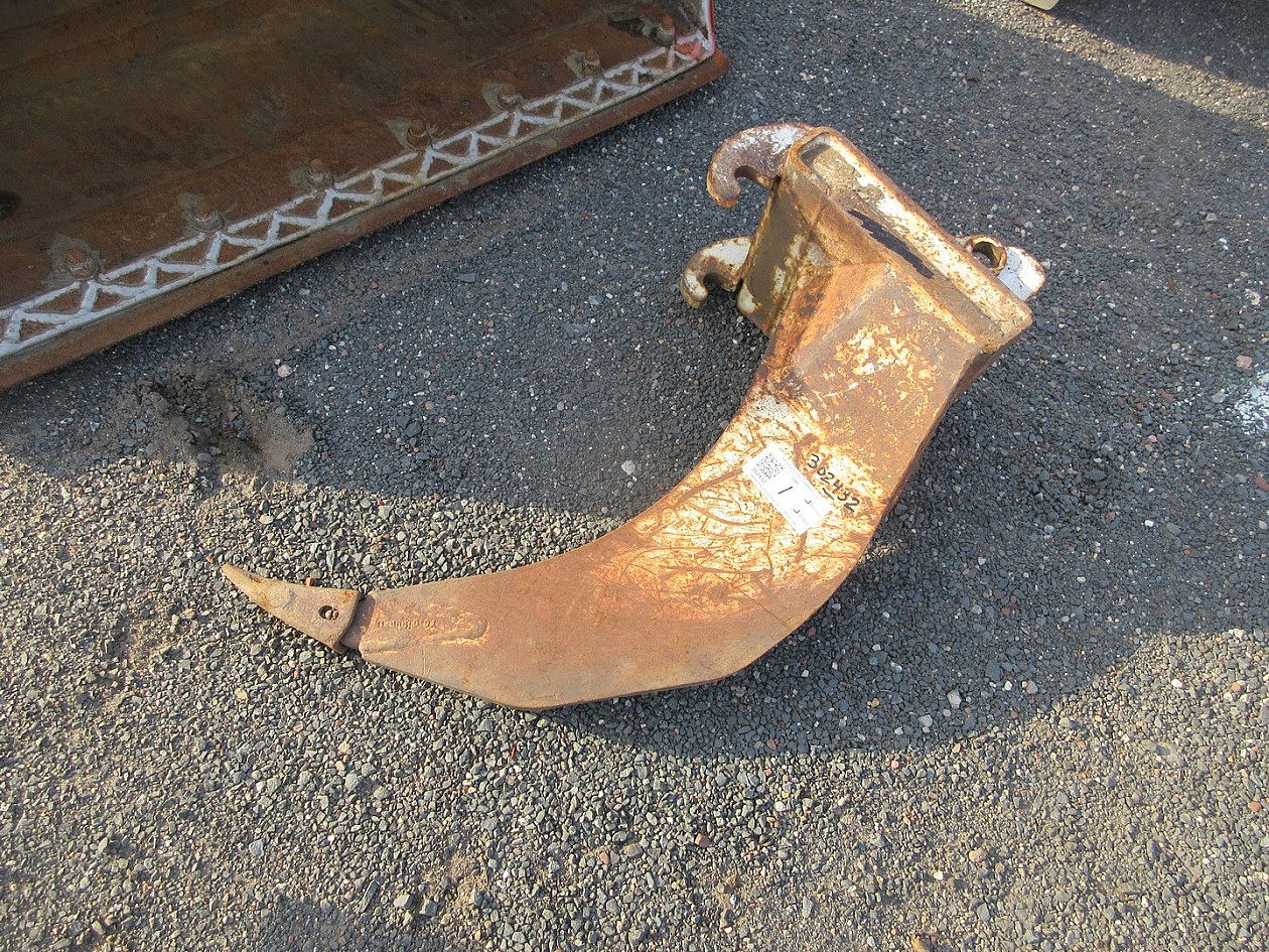 BOBCAT RIPPER TOOTH